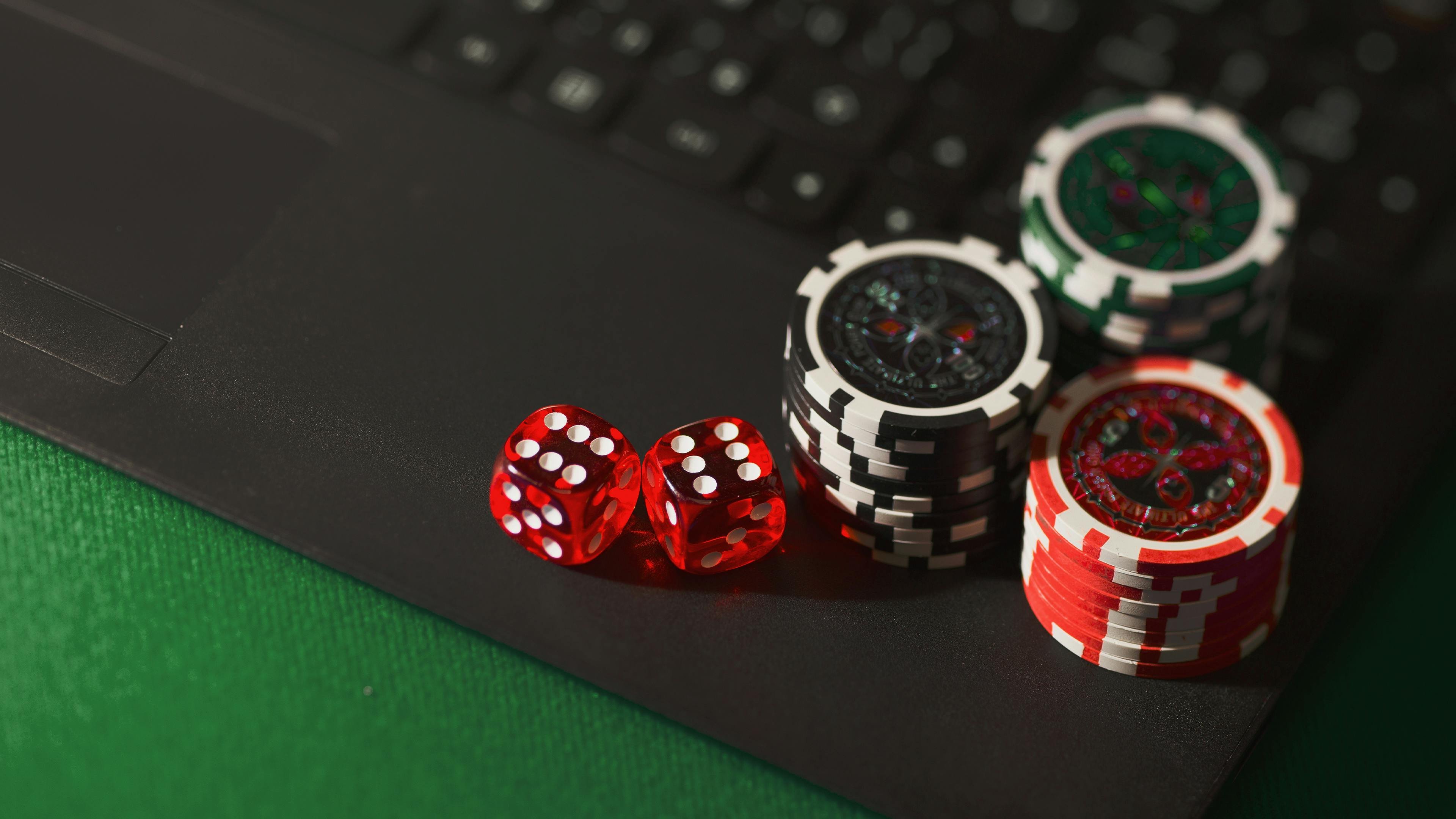 7555 com responsible gaming and budget reminder for adult visitors